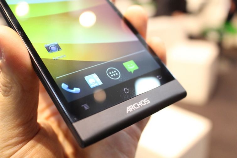 Телефон коими. C50 смартфон. Смартфон Archos 50c Oxygen.