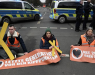 Германија: Климатските активисти повторно го блокираат сообраќајот во Келн