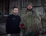 ФОТОГАЛЕРИЈА – Претседателот на Украина во првите борберни редови: Зеленски ги посети украинските војници во Бахмут