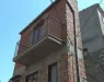 ВИДЕО | Најтесната зграда во светот се наоѓа во Италија: Широка е само 100 сантиметри и е изградена од инает