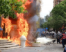 Хаос пред градското собрание во Тирана, фрлени молотови коктели врз објектот