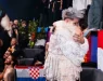 Оваа фотографија го покажува еден од најемотивните моменти на Евровизија 2024: Направена е за време на прогласувањето на победниците