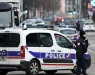 Драма во Франција, убиени полицајци: Нападнато комбе во кое превезувале затвореник, најмалку двајца мртви (ВИДЕО)