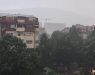 Удираат громови на секои 10 секунди – невреме со силен дожд, грмотевици и град го зафати Скопје