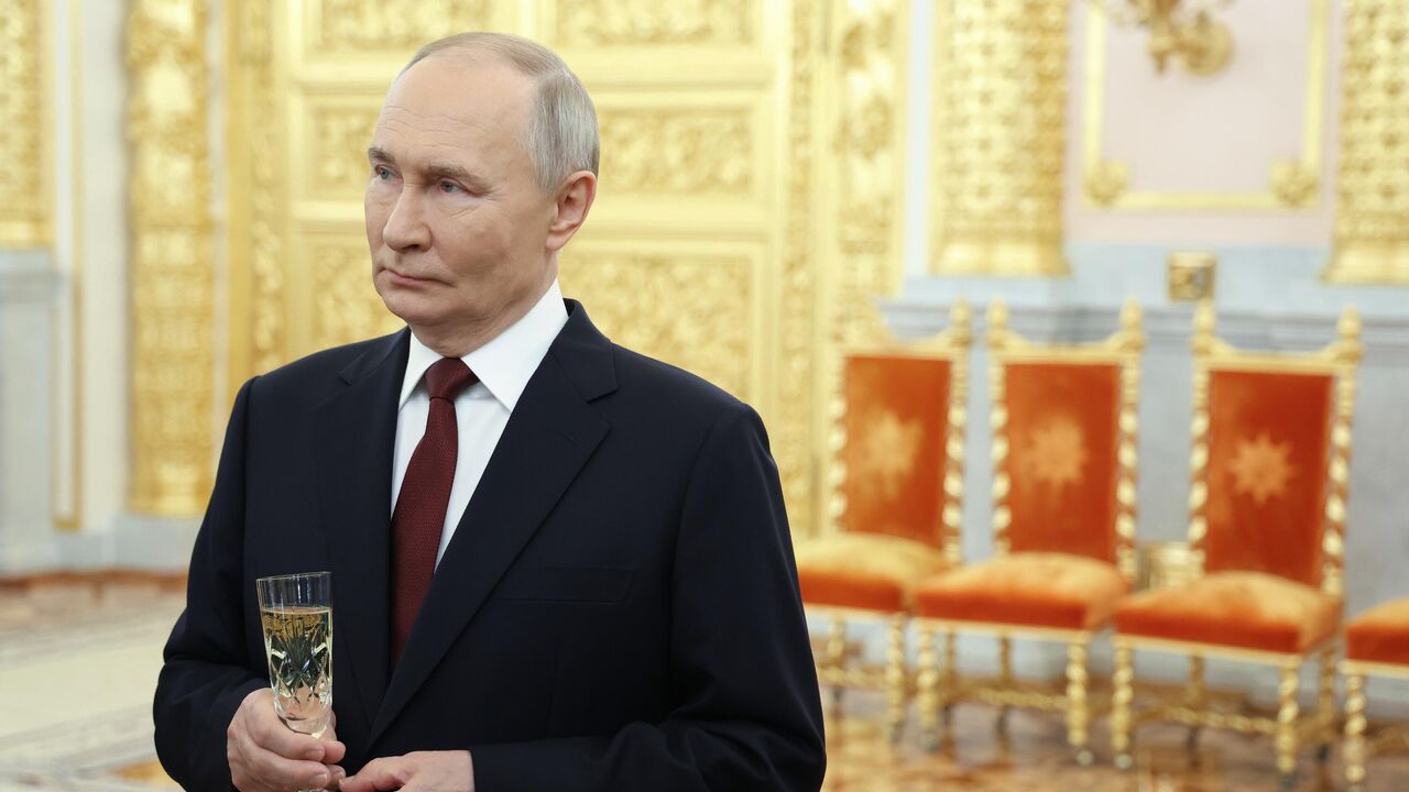 Рејтингот на Путин е најнизок од почетокот на војната во Украина