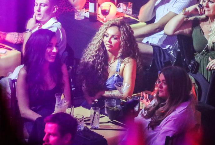 Пејачката предвреме роди близнаци, а потоа ја слушна најстрашната вест: „Направив она што ниедна мајка не треба да го прави“ (фото)