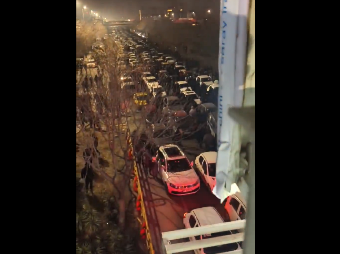 (Видео) Медиуми: Најмалку 217 жртви во протестите во Иран