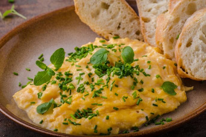 Гордон Ремзи откри како да направите совршени кајгана: Додадете ја оваа состојка на крајот и вкусот ќе биде сочен и кремаст!