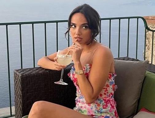 „Не се шегувам, на првиот состанок барам салдо на сметката“: Хаос на мрежите поради изјавата на инфлуенсерката Софија (фото/видео)