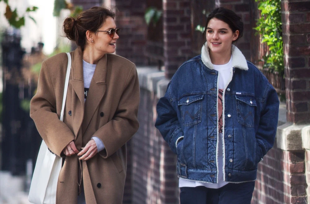 Нејзините татко и мајка се големи ѕвезди, а таа наскоро полни 20 години: Погледнете како изгледа на ФОТОГРАФИЈАТА