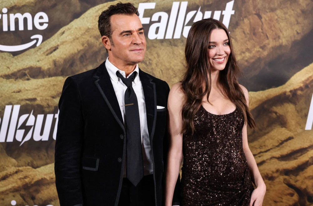 Поранешниот сопруг на Џенифер Анистон го доби своето прво дете: 23 години помладата убавица објави сè 