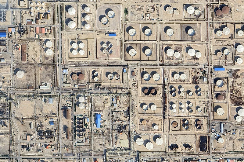 Иран може да издржи до два месеци блокада од САД без да биде принуден да го намали производството на нафта