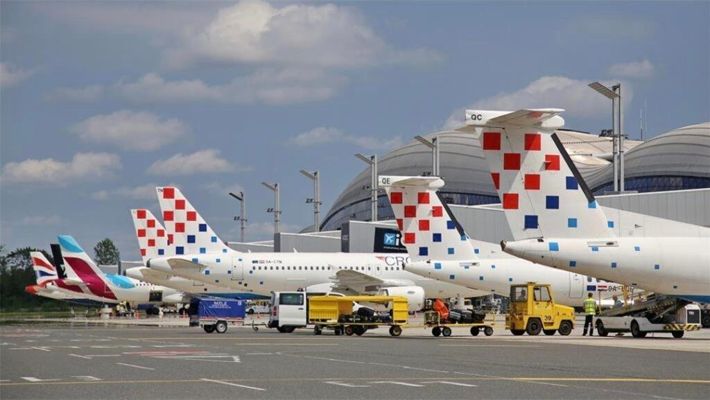 Аларм во Хрватска: Недостигот на авионско гориво ја загрозува туристичката сезона