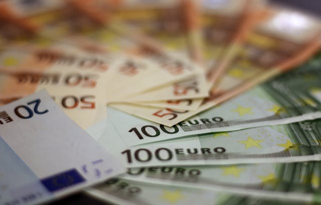 Филипче: Владата посегнува по ново задолжување од 260 милиони евра
