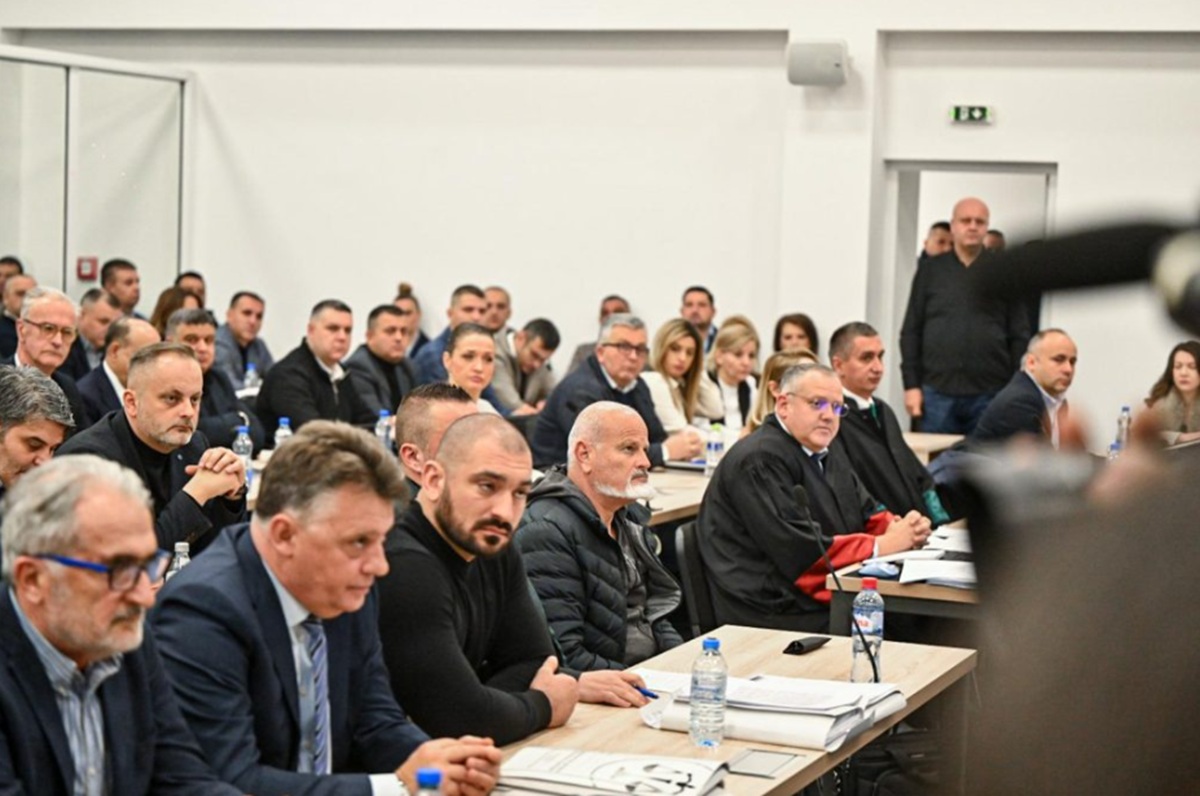 Судење за пожарот во дискотеката „Пулс“: Повикана Брза помош за еден од обвинетите