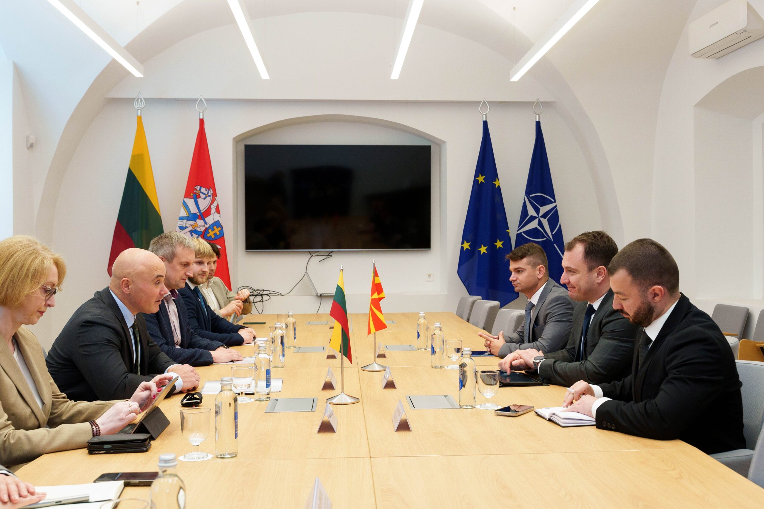 Македонија ќе го користи литванскиот модел за заштита од сајбер-напади