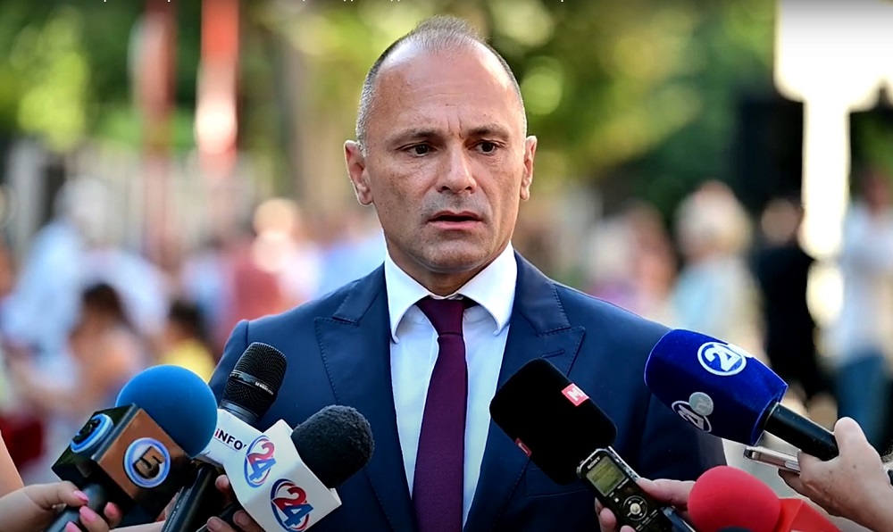 Филипче твитна дека не сака широка влада