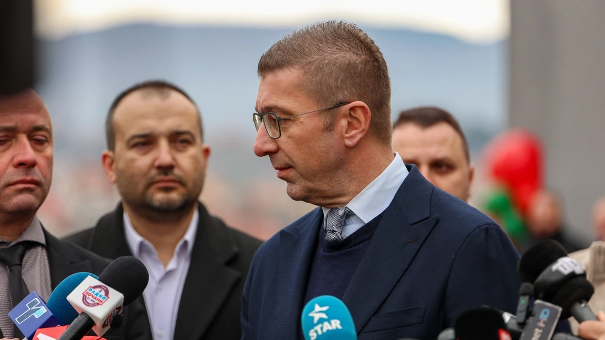 Мицкоски: Да ја зачуваме и изградиме државата, да не дозволиме никој да ја понижува