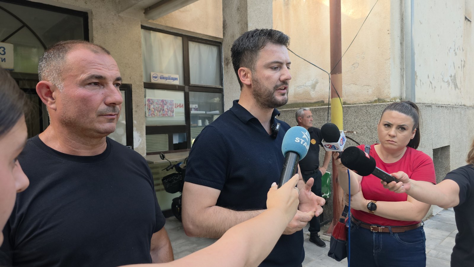 Пожарот во штипско ставен под контрола, оштетени викендички, повредениот е во добра здравствена состојба