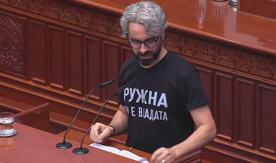 АПАСИЕВ КОН МИЦКОСКИ: ВИЕ СТЕ КАКО КНЕЗОТ ПОТЕМКИН – ВЛАДАТА ВИ Е ПРИВИД
