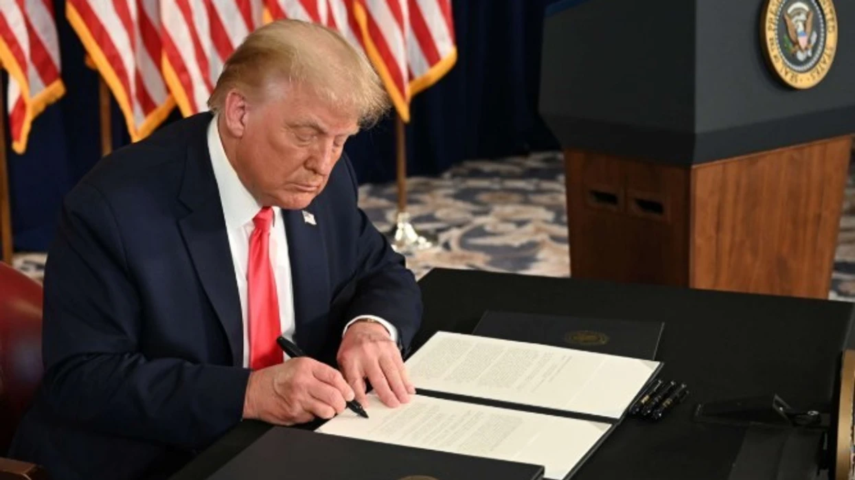 Трамп потпиша извршна наредба – нема американско државјанство преку раѓање