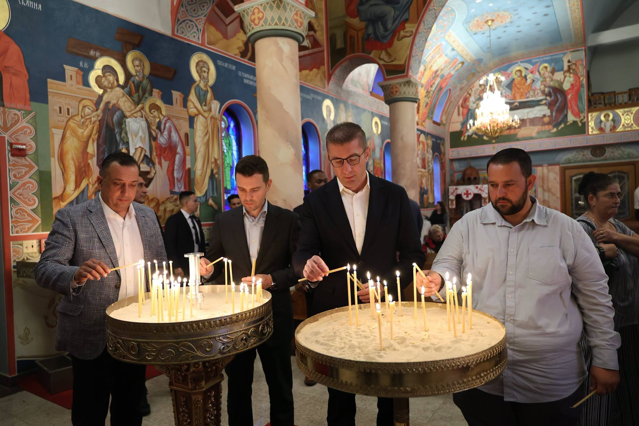 Мицкоски на средба со македонската заедница во САД: Каде и да се нашите луѓе, таму е и дел од Македонија