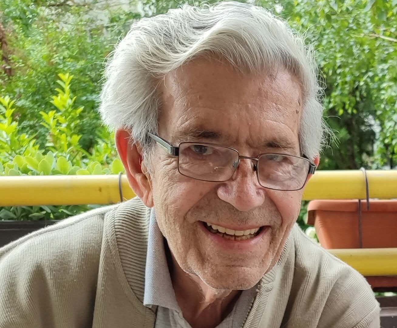 Почина Стојче Јакимовски, долгогодишен спикер и еден од најпрепознатливите гласови во Македонија